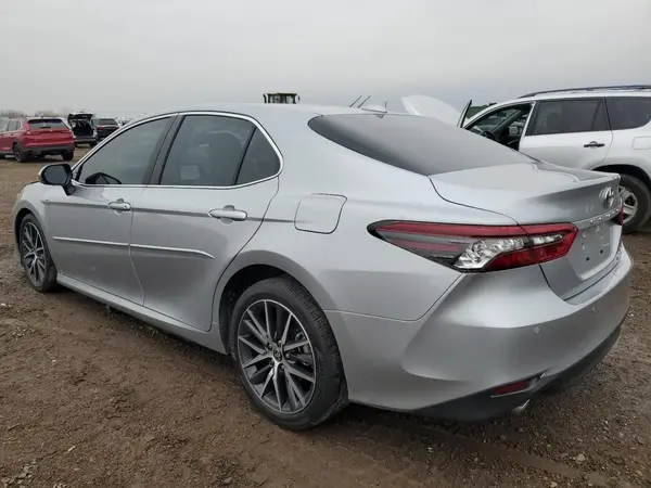 4T1F31AK2MU558286 2021 TOYOTA CAMRY - Image 2