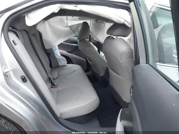 4T1F31AK2MU563388 2021 TOYOTA CAMRY - Image 8