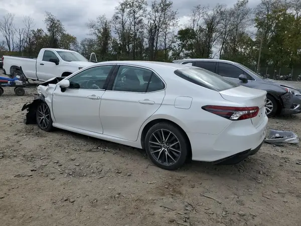 4T1F31AK2MU563973 2021 TOYOTA CAMRY - Image 2