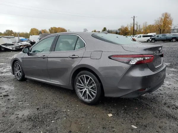 4T1F31AK2NU573159 2022 TOYOTA CAMRY - Image 2
