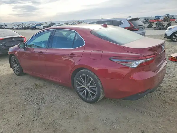 4T1F31AK2NU575588 2022 TOYOTA CAMRY - Image 2