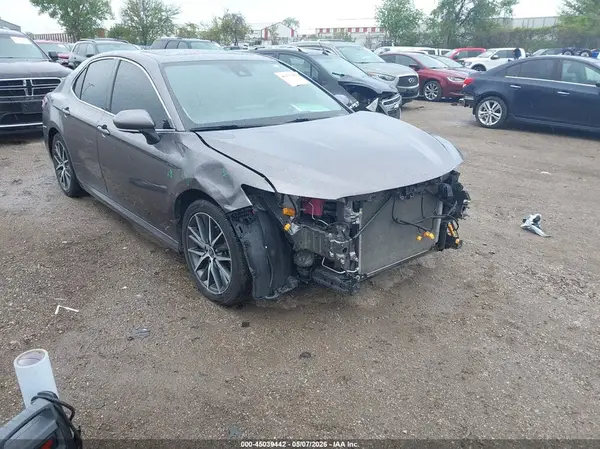 4T1F31AK2NU577079 2022 TOYOTA CAMRY - Image 1