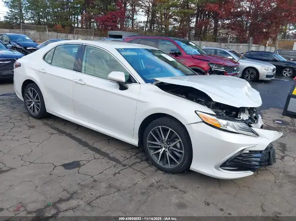 4T1F31AK2PU053515 2023 TOYOTA CAMRY - Image 1
