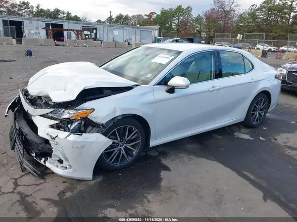 4T1F31AK2PU053515 2023 TOYOTA CAMRY - Image 2