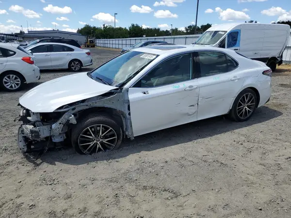 4T1F31AK2PU609872 2023 TOYOTA CAMRY - Image 1