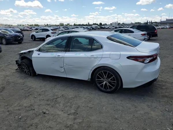 4T1F31AK2PU609872 2023 TOYOTA CAMRY - Image 2