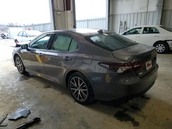 4T1F31AK2PU611525 2023 TOYOTA CAMRY - Image 2