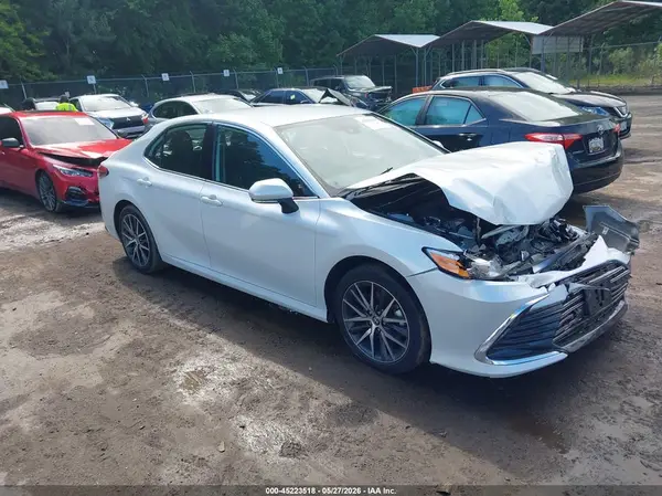4T1F31AK2PU611671 2023 TOYOTA CAMRY - Image 1