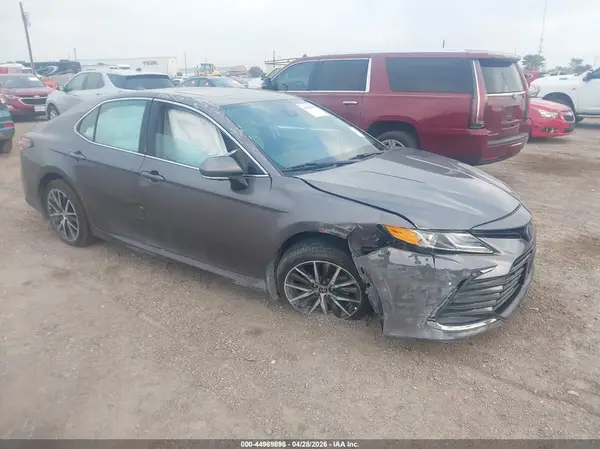 4T1F31AK2RU625248 2024 TOYOTA CAMRY - Image 1