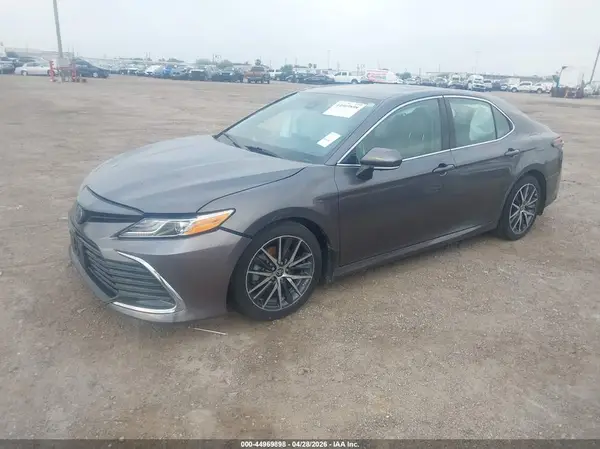 4T1F31AK2RU625248 2024 TOYOTA CAMRY - Image 2