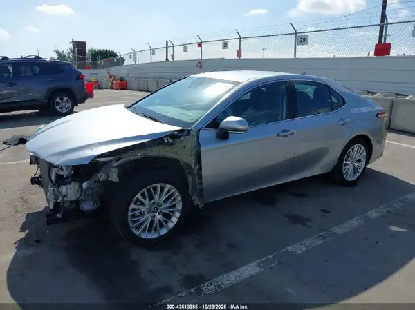 4T1F31AK3LU523125 2020 TOYOTA CAMRY - Image 2