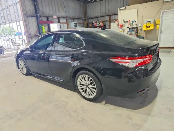 4T1F31AK3LU524484 2020 TOYOTA CAMRY - Image 2