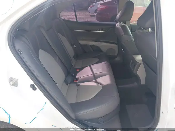 4T1F31AK3LU543584 2020 TOYOTA CAMRY - Image 8