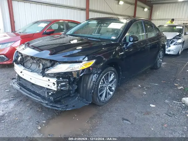 4T1F31AK3MU567319 2021 TOYOTA CAMRY - Image 2