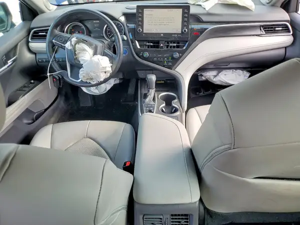 4T1F31AK3NU576457 2022 TOYOTA CAMRY - Image 8