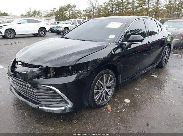 4T1F31AK3NU586292 2022 TOYOTA CAMRY - Image 2