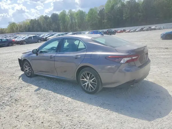 4T1F31AK3NU586826 2022 TOYOTA CAMRY - Image 2