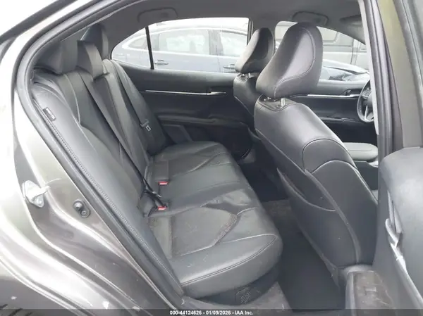 4T1F31AK3NU591394 2022 TOYOTA CAMRY - Image 8