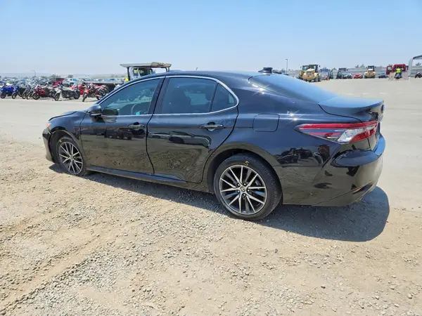 4T1F31AK3PU617611 2023 TOYOTA CAMRY - Image 2