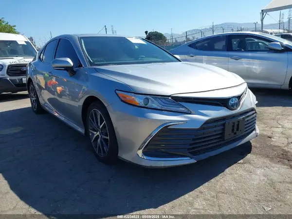 4T1F31AK3RU076272 2024 TOYOTA CAMRY - Image 1