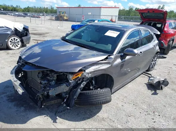 4T1F31AK3RU622746 2024 TOYOTA CAMRY - Image 2