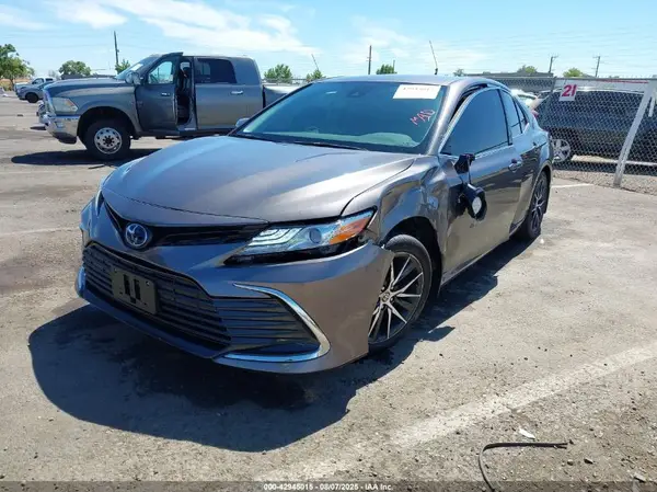 4T1F31AK3RU627073 2024 TOYOTA CAMRY - Image 2
