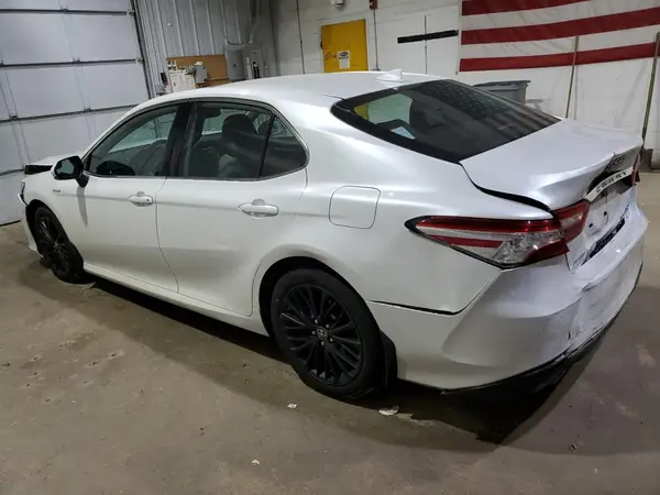 4T1F31AK4LU015908 2020 TOYOTA CAMRY - Image 2