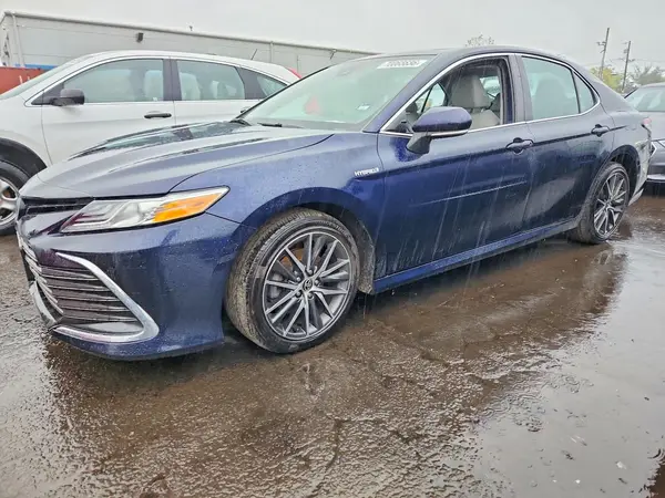 4T1F31AK4MU546446 2021 TOYOTA CAMRY - Image 1