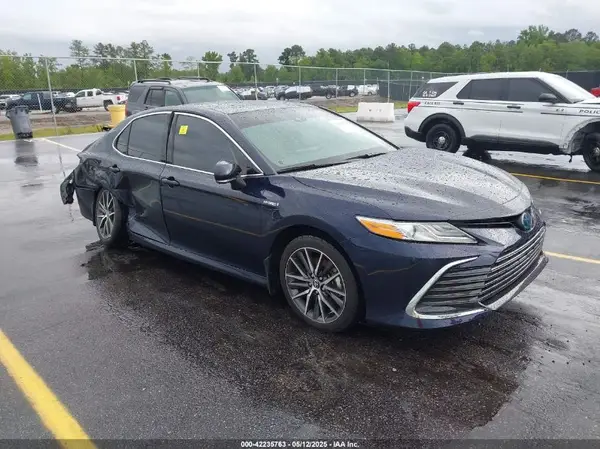 4T1F31AK4MU546558 2021 TOYOTA CAMRY - Image 1