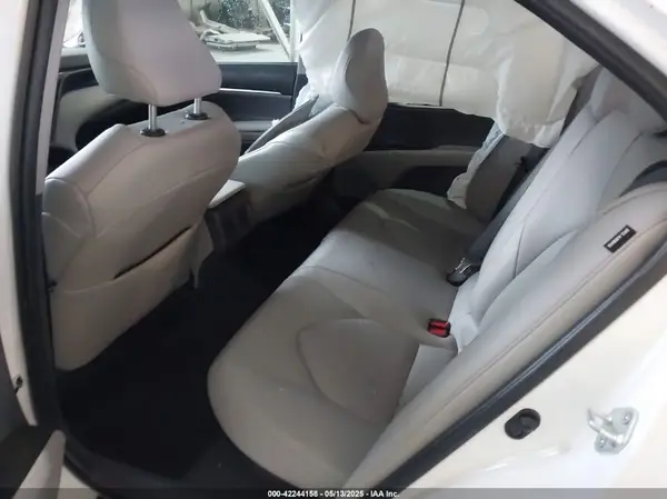 4T1F31AK4NU572580 2022 TOYOTA CAMRY - Image 8
