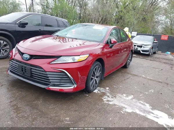 4T1F31AK4NU584227 2022 TOYOTA CAMRY - Image 2