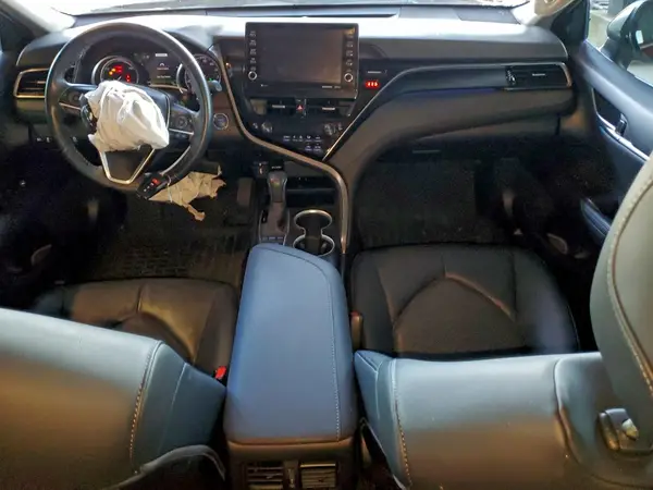 4T1F31AK4NU587189 2022 TOYOTA CAMRY - Image 8
