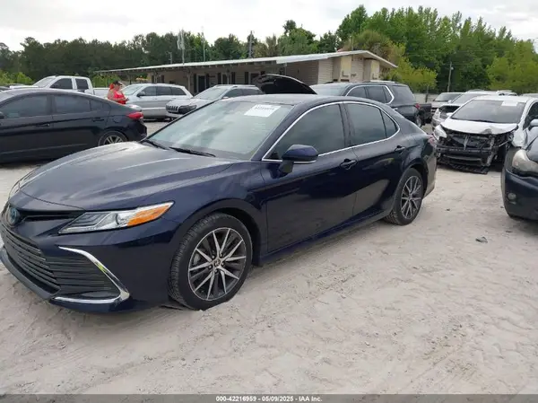 4T1F31AK4NU591517 2022 TOYOTA CAMRY - Image 2