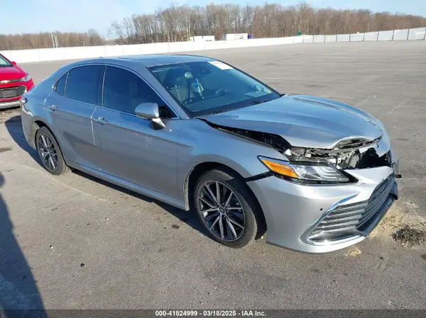 4T1F31AK4PU604107 2023 TOYOTA CAMRY - Image 1