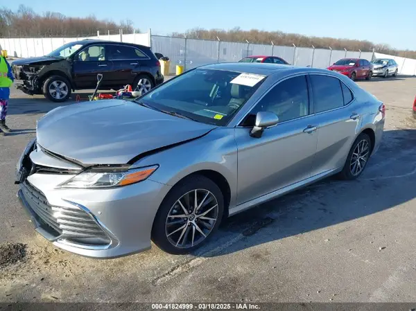4T1F31AK4PU604107 2023 TOYOTA CAMRY - Image 2