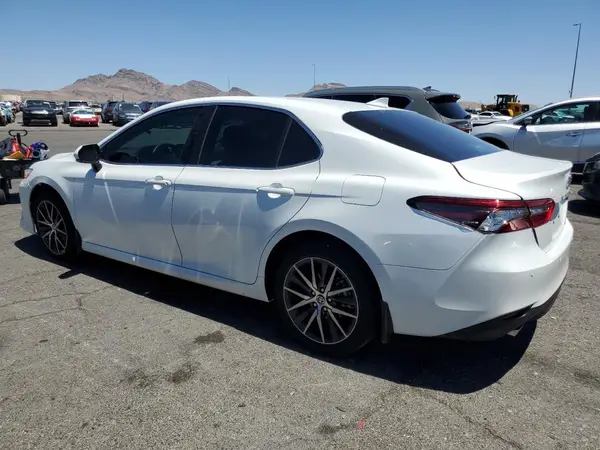4T1F31AK4PU618895 2023 TOYOTA CAMRY - Image 2
