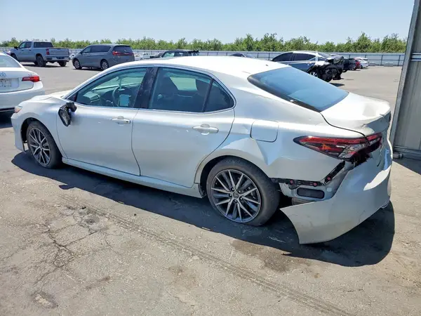 4T1F31AK4RU632136 2024 TOYOTA CAMRY - Image 2