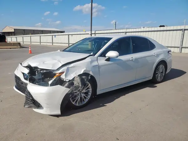 4T1F31AK5LU523112 2020 TOYOTA CAMRY - Image 1