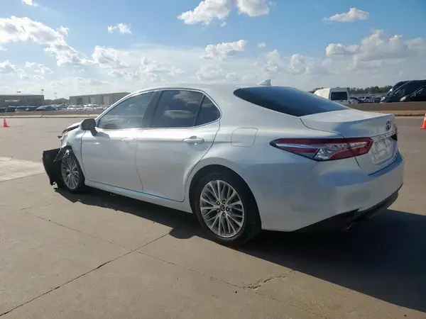 4T1F31AK5LU523112 2020 TOYOTA CAMRY - Image 2