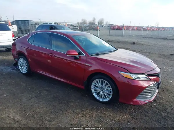 4T1F31AK5LU529251 2020 TOYOTA CAMRY - Image 1