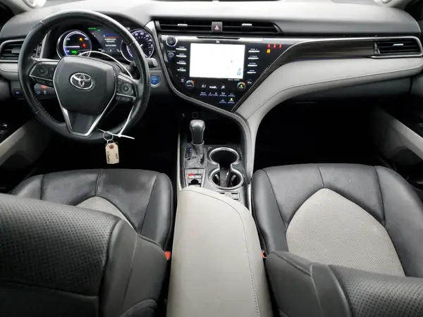 4T1F31AK5LU529671 2020 TOYOTA CAMRY - Image 8