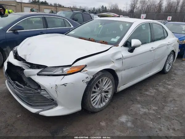 4T1F31AK5LU538595 2020 TOYOTA CAMRY - Image 2