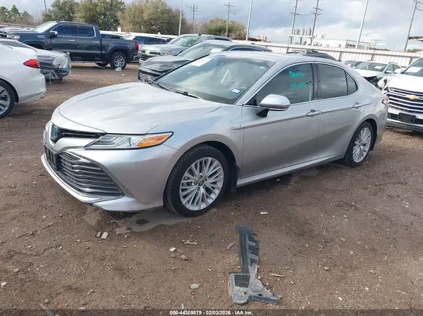 4T1F31AK5LU540458 2020 TOYOTA CAMRY - Image 2