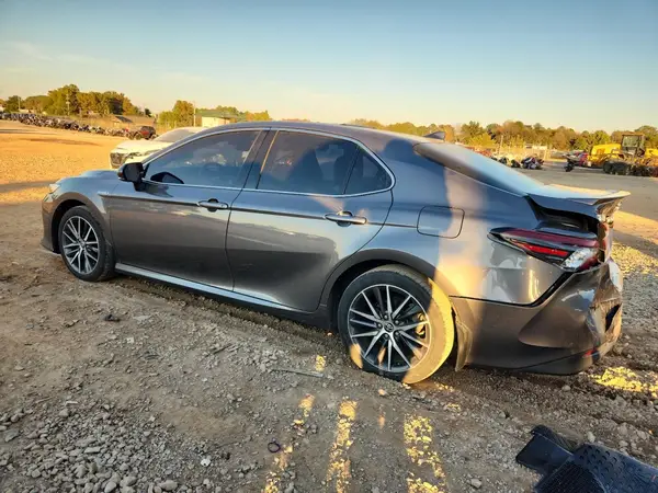 4T1F31AK5MU552854 2021 TOYOTA CAMRY - Image 2