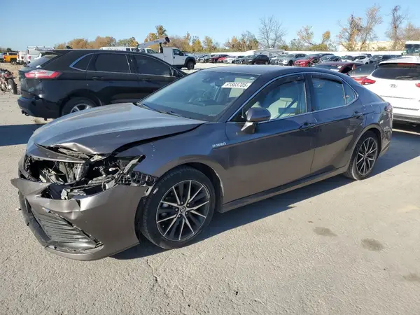 4T1F31AK5MU563045 2021 TOYOTA CAMRY - Image 1