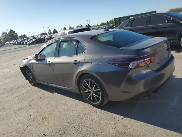 4T1F31AK5MU563045 2021 TOYOTA CAMRY - Image 2