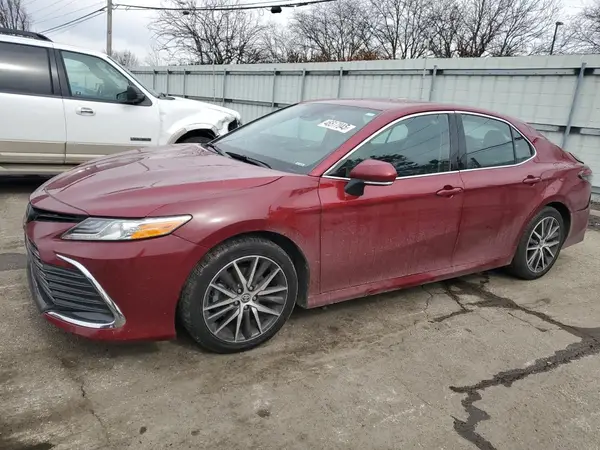 4T1F31AK5NU575598 2022 TOYOTA CAMRY - Image 1