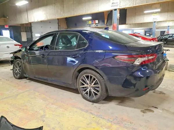 4T1F31AK5NU577951 2022 TOYOTA CAMRY - Image 2