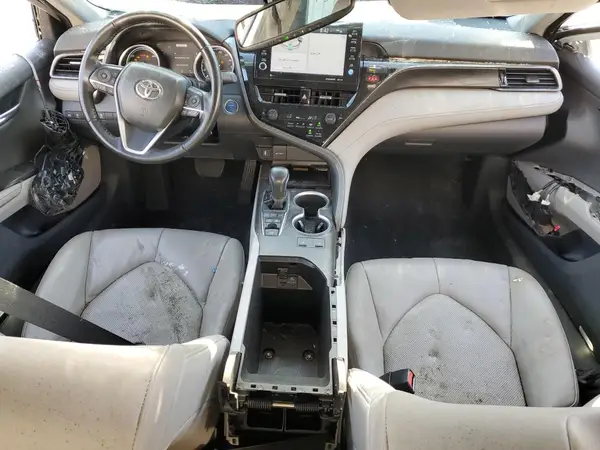 4T1F31AK5NU579084 2022 TOYOTA CAMRY - Image 8