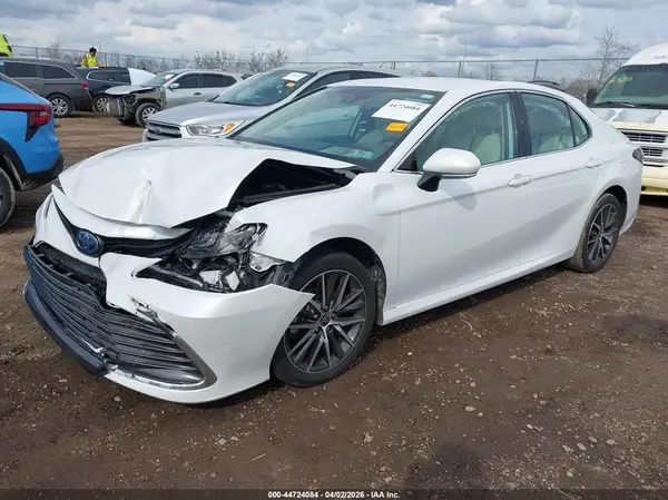 4T1F31AK5PU602012 2023 TOYOTA CAMRY - Image 2